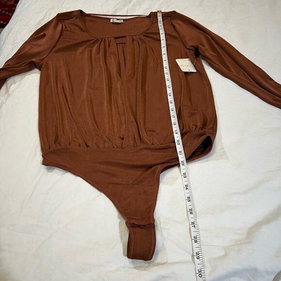 Intimately Free People NWT Kaya Keyhole Long Sleeve Bodysuit size M Mesa Brown - Picture 10 of 13